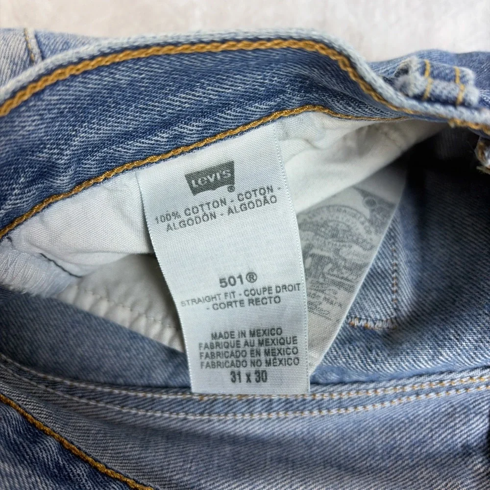 Levi's 501 Jeans Mens 31x30 Distressed Light Wash Grunge Made in Mexico Denim